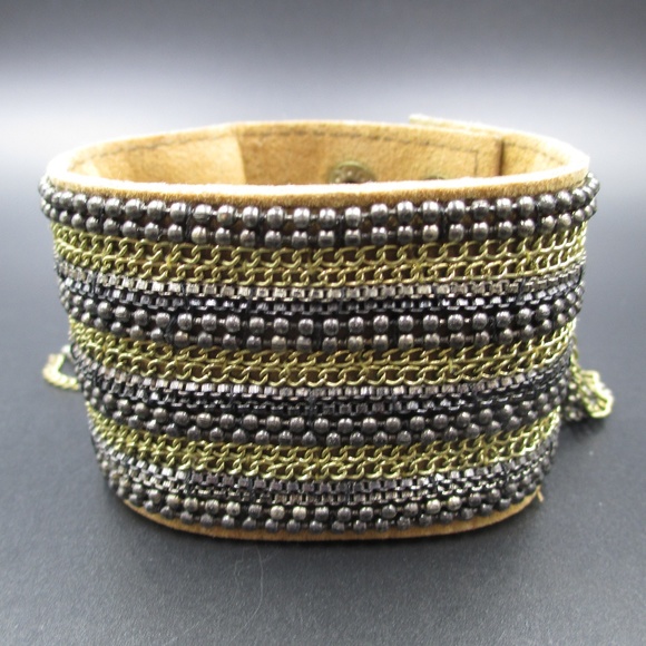 Jewelry - Vintage 8 Inch Stylish Leather & Chains Bracelet